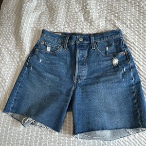 Levi 501 mid thigh shorts